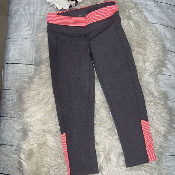 Athleta Balance Stripe Capri Cropped Leggings Gray Orange Sz XS X-Small - Picture 2 of 8